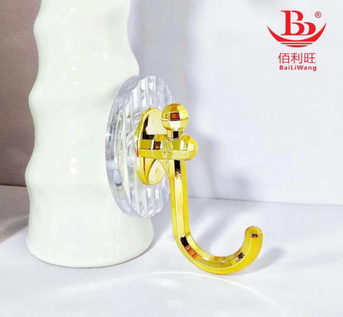 GOLDEN 6 Hooks Hanger Self Adhesive Clothes Hanger ٦