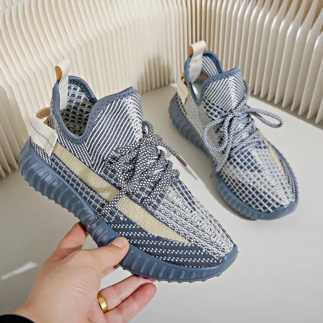 Crystal Ice Knit Sneakers – Shine with Every Step"